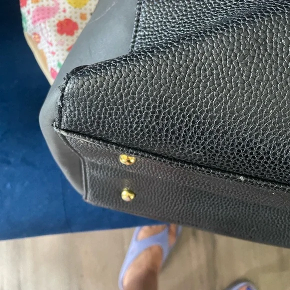 FINAL PRICE Adrienne Vittadini Bag - Picture 8 of 8